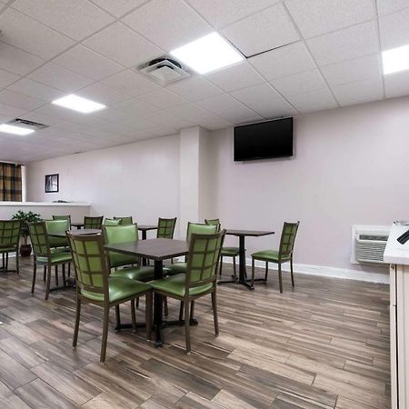 Quality Inn Старквилл Экстерьер фото